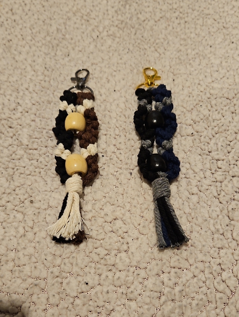 Handmade Macrame Keychain - Multicolour